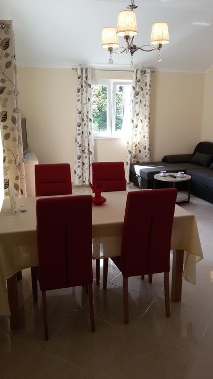 Apartman Viktorija Apartman Vodice Kültér fotó