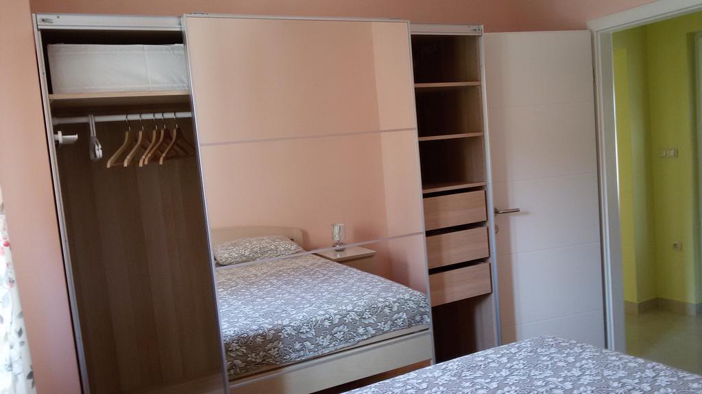 Apartman Viktorija Apartman Vodice Kültér fotó